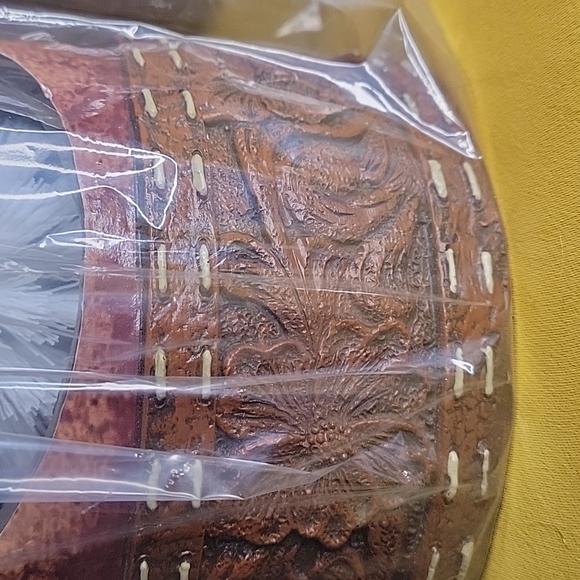 Western Toilet Brush Holder - Picture 4 of 6